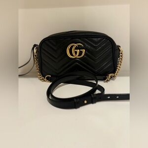 Gucci GG MARMONT SMALL SHOULDER BAG